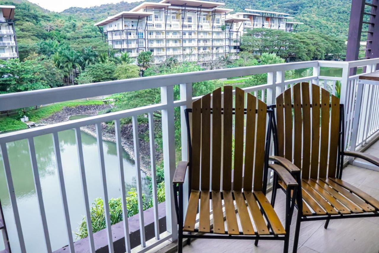 Pico De Loro Hamilo Coast By Beach Homes Насугбу Экстерьер фото